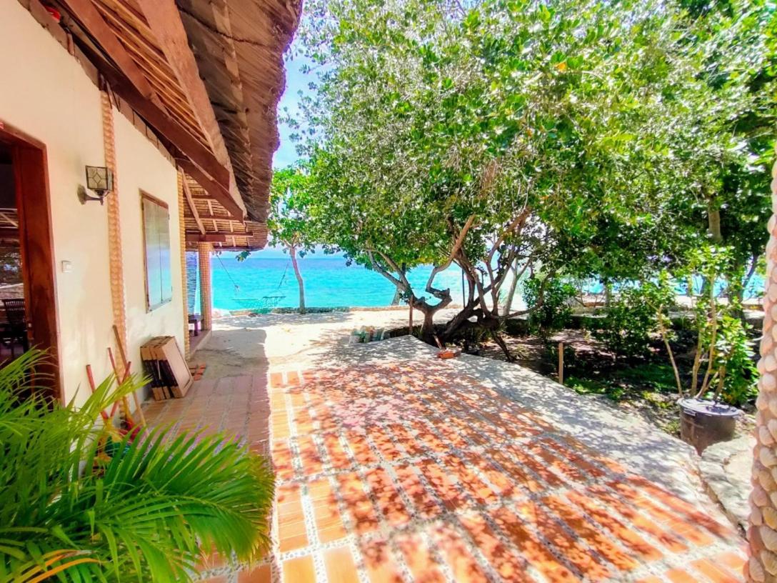 Moalboal T Breeze Coastal Resort Εξωτερικό φωτογραφία