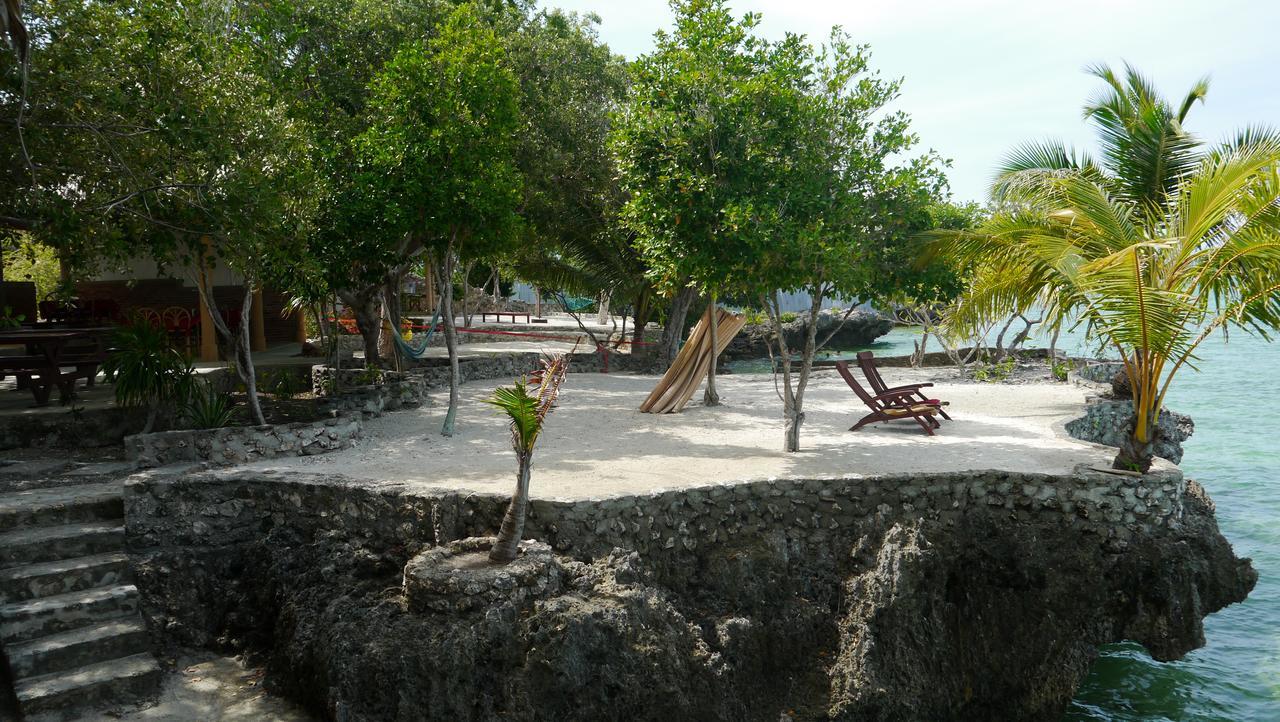 Moalboal T Breeze Coastal Resort Εξωτερικό φωτογραφία