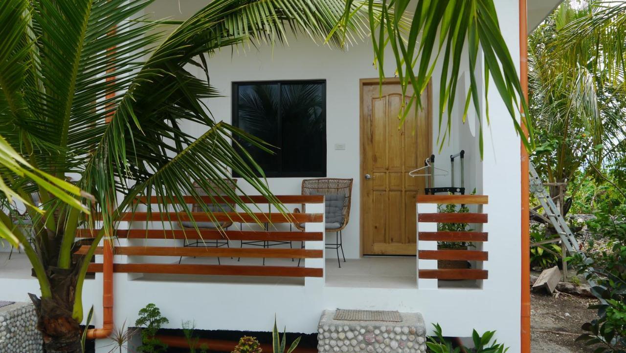 Moalboal T Breeze Coastal Resort Εξωτερικό φωτογραφία
